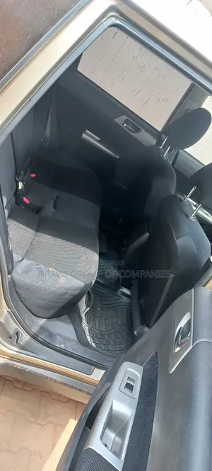 Subaru Forester 2.0 X Comfort 2008 Gold