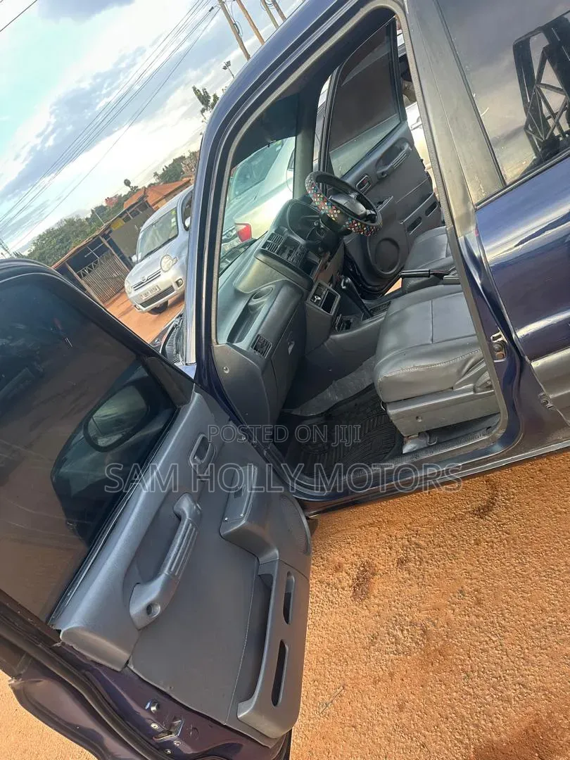 Toyota RAV4 Automatic 2000 Blue