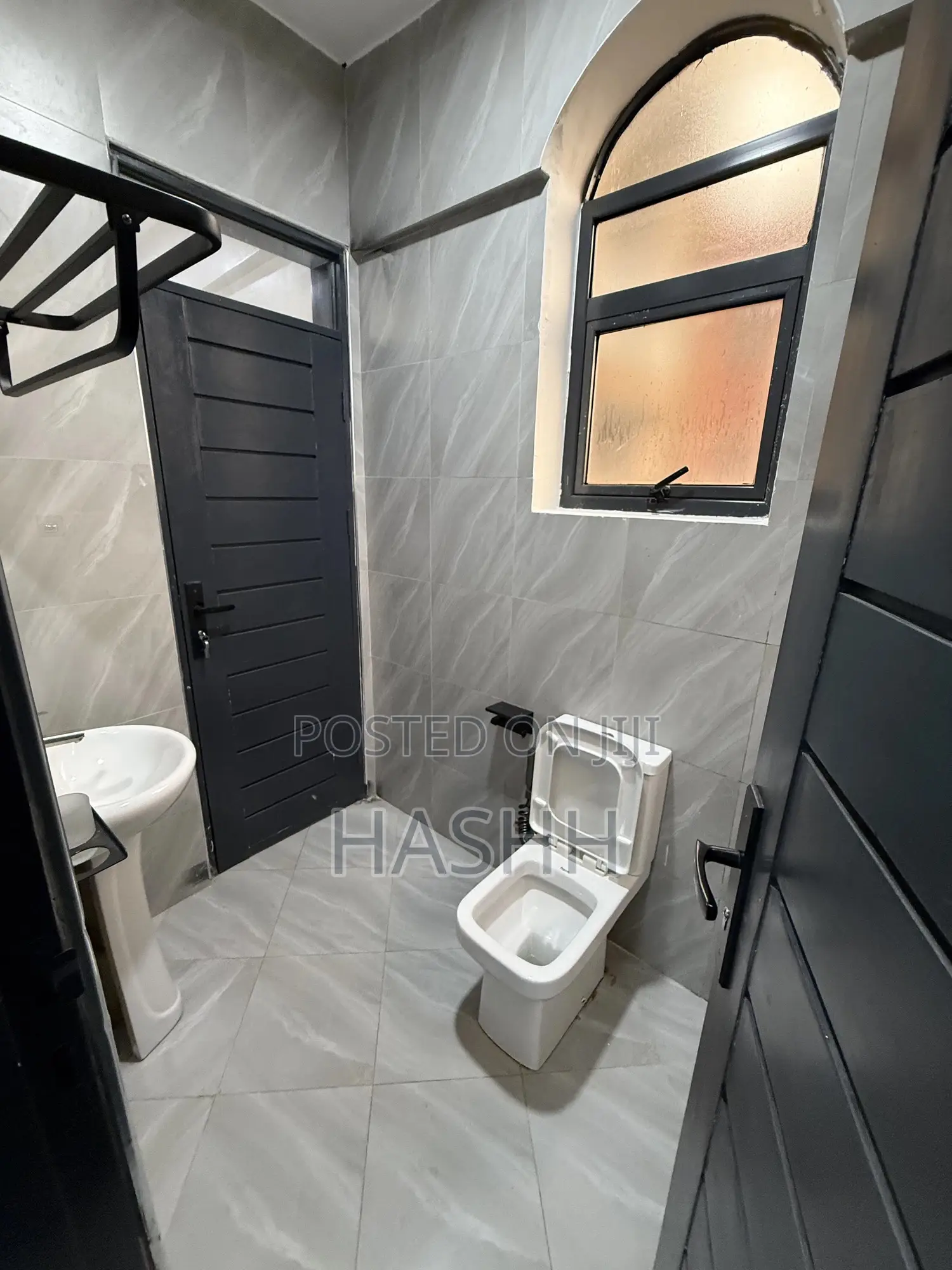 1bdrm Apartment in Muyenga, Central Division for rent