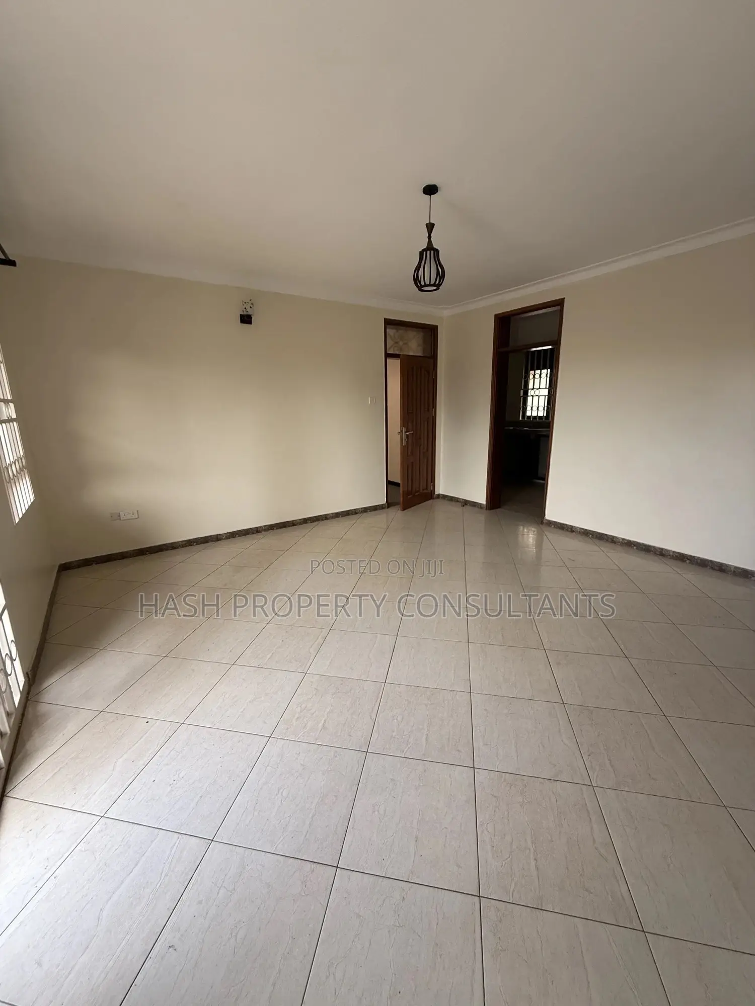 3bdrm Apartment in Muyenga, Central Division for rent
