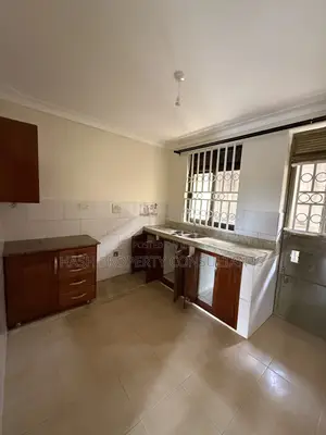 3bdrm Apartment in Muyenga, Central Division for rent