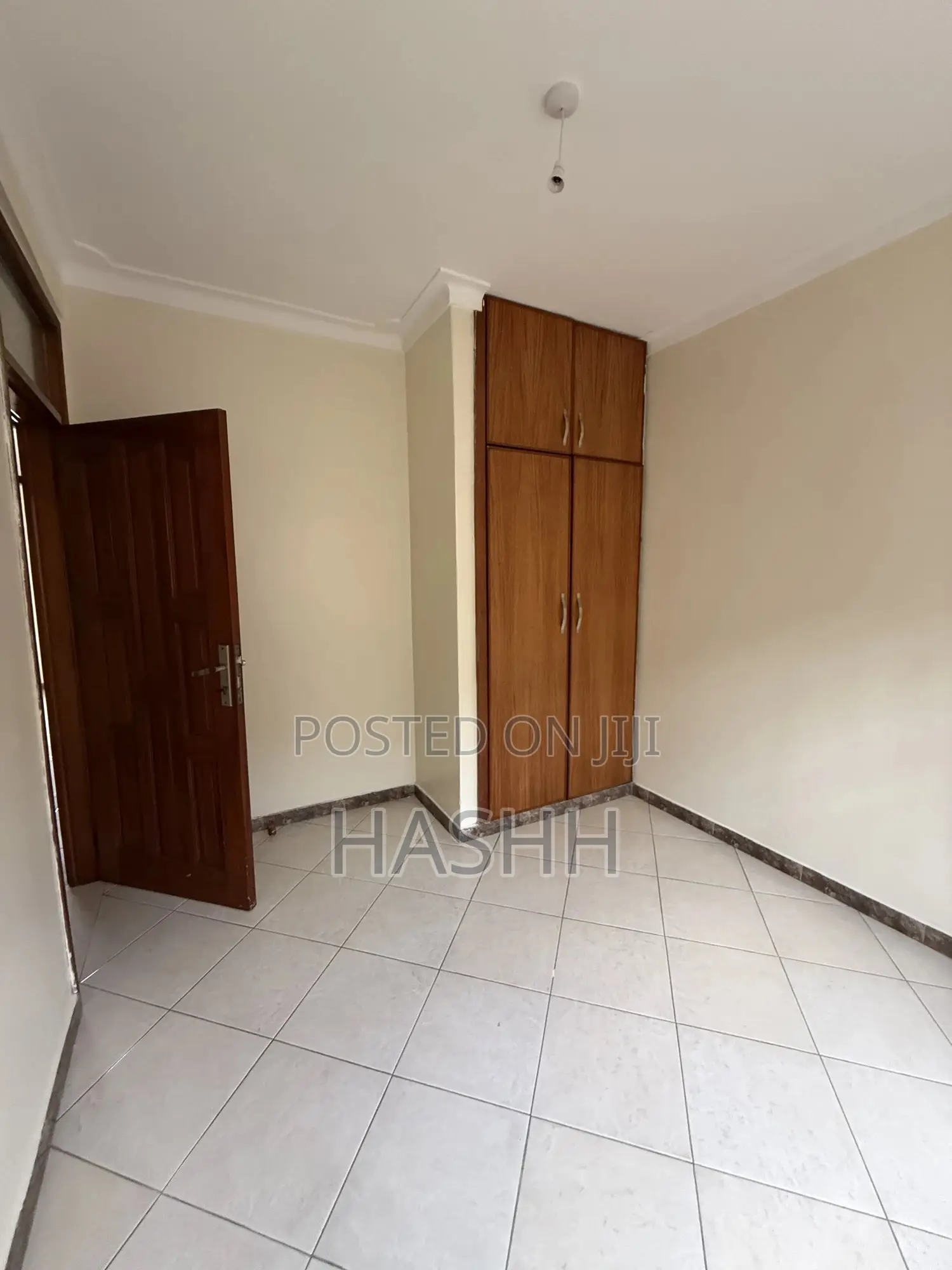3bdrm Apartment in Muyenga, Central Division for rent