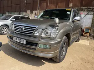 Toyota Land Cruiser Cygnus 4.7 2002 Gold