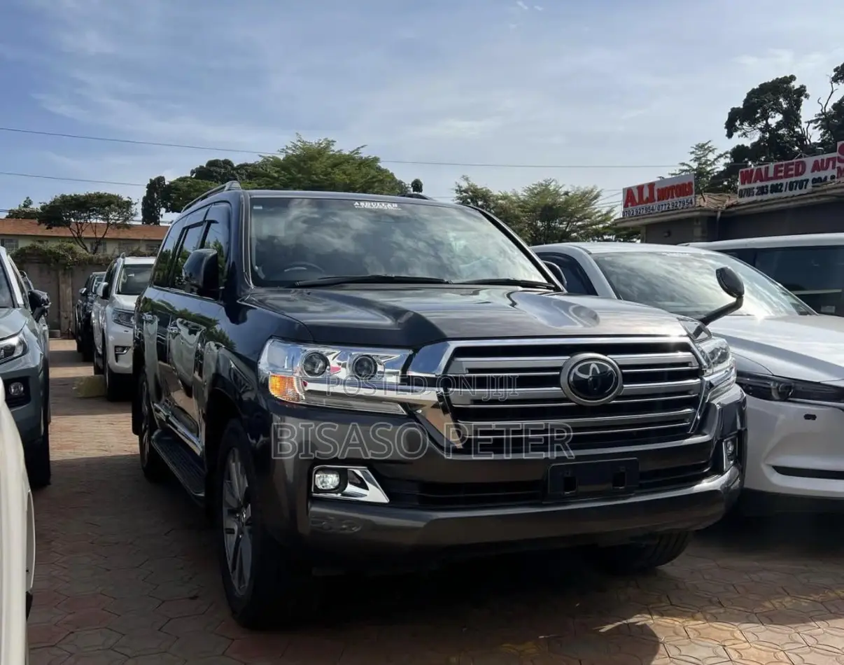 Toyota Land Cruiser 2018 Gray