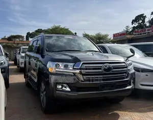 Toyota Land Cruiser 2018 Gray