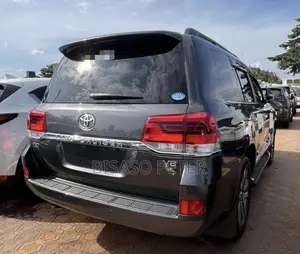 Toyota Land Cruiser 2018 Gray