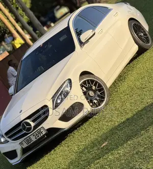 Mercedes-Benz C200 2016 White