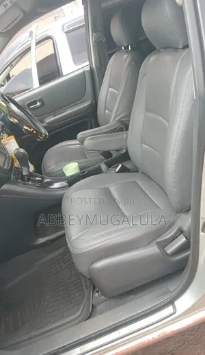 Toyota Kluger 2005 Silver