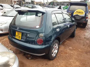 Toyota Duet 2001 Green