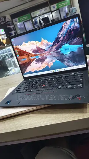 Laptop Lenovo ThinkPad X1 Carbon 16GB Intel Core i7 SSD 512GB