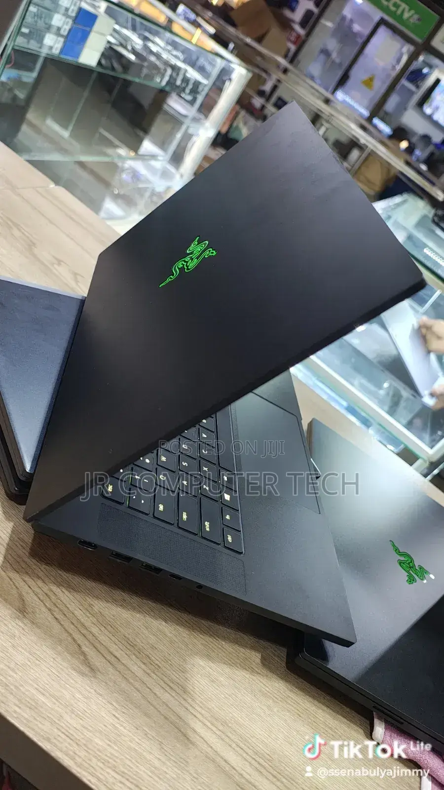 Laptop Razer Blade Advanced 32GB Intel Core i7 SSD 1T