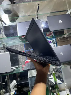 Laptop Toshiba Satellite C650 4GB Intel Core i3 HDD 250GB
