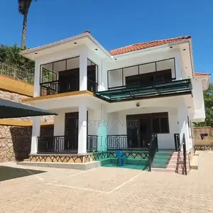 5bdrm Duplex in Munyonyo, Makindye for rent