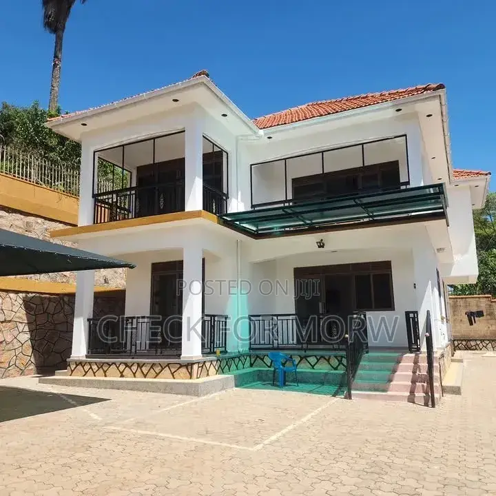5bdrm Duplex in Munyonyo, Makindye for rent