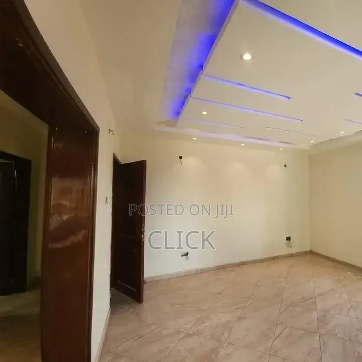 5bdrm Duplex in Munyonyo, Makindye for rent