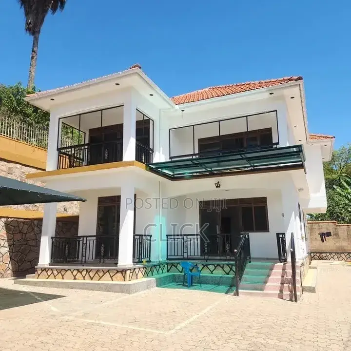 5bdrm Duplex in Munyonyo, Makindye for rent