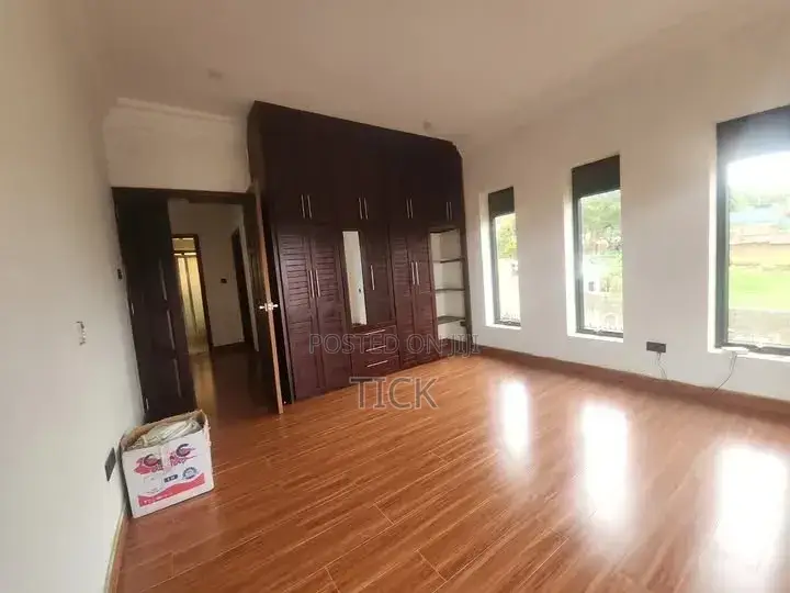 5bdrm Duplex in Buziga, Nakawa for rent