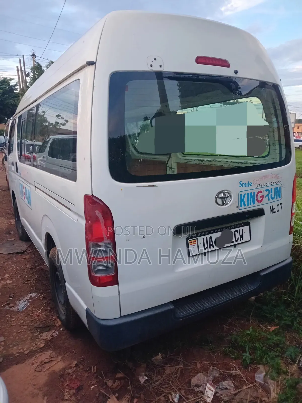 Toyota HiAce 2012 White