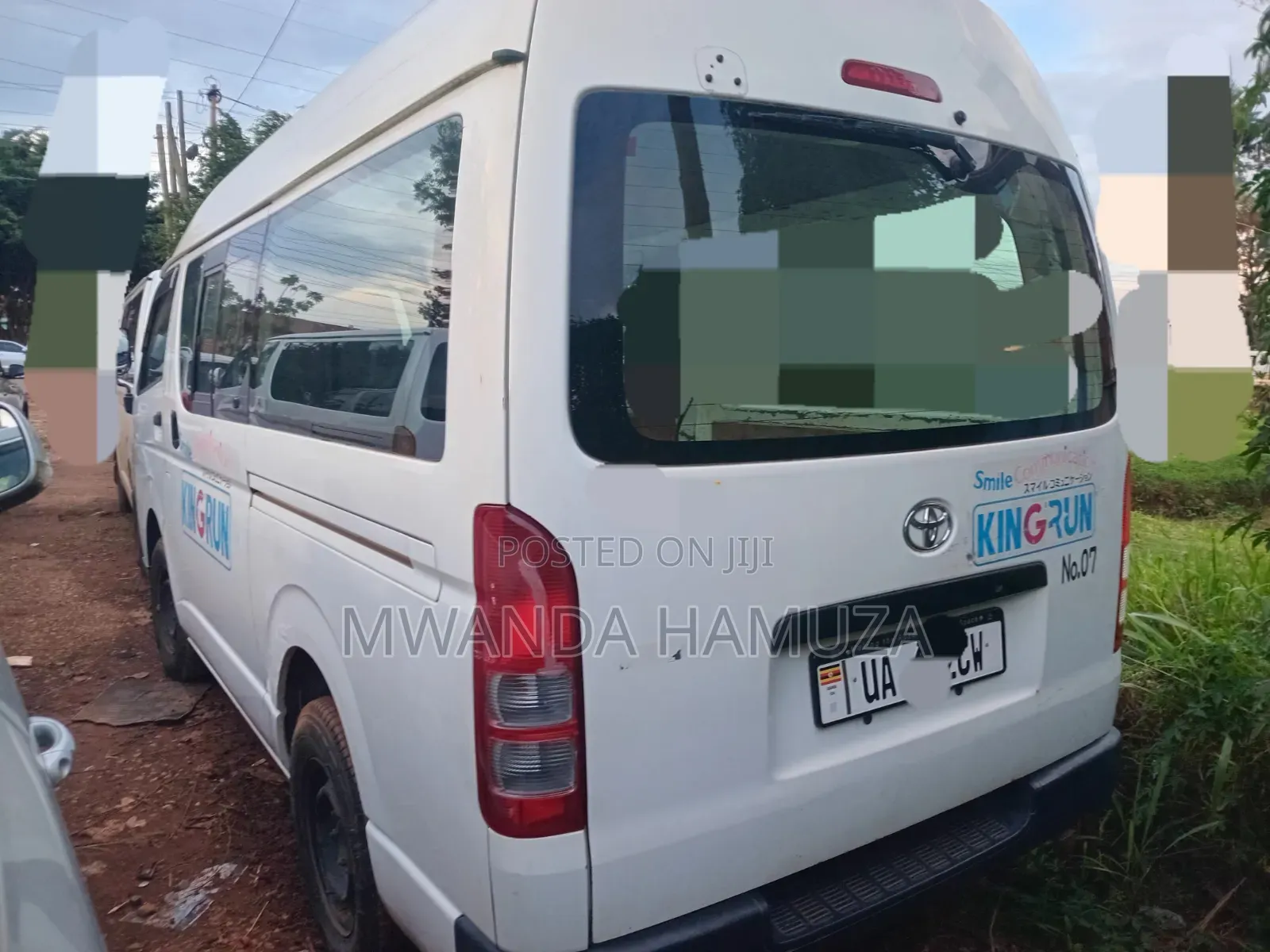 Toyota HiAce 2012 White