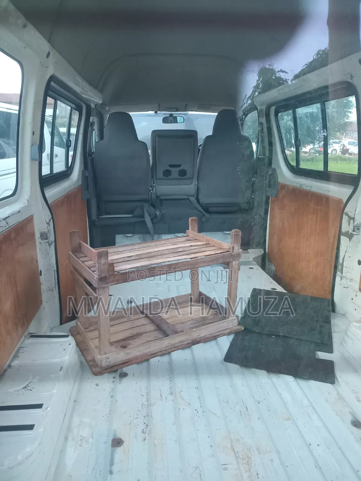 Toyota HiAce 2012 White