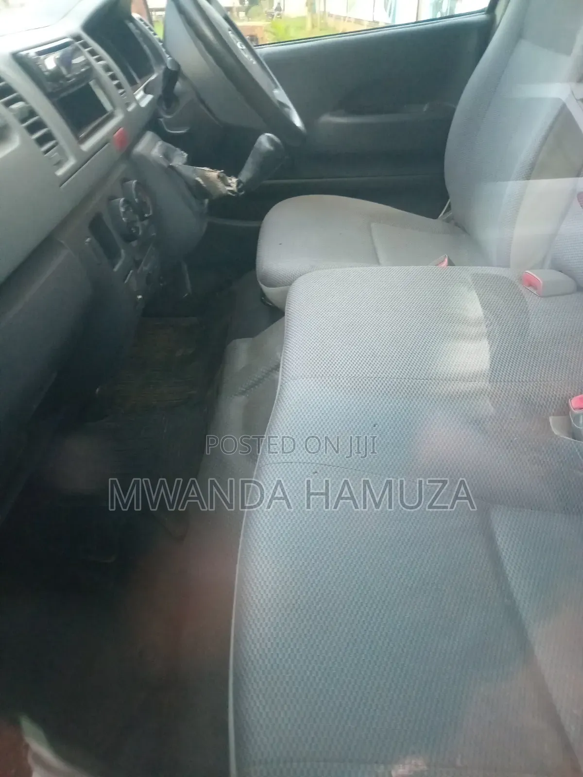 Toyota HiAce 2012 White