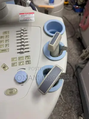 Dp 7700 Ultrasound B/W Cart