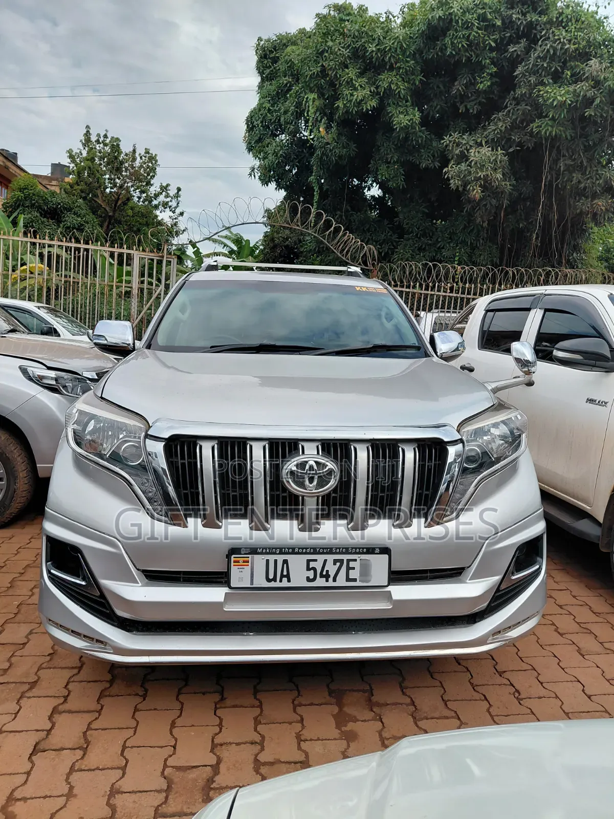Toyota Land Cruiser Prado 2014 Silver