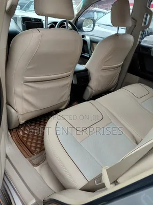 Toyota Land Cruiser Prado 2014 Silver