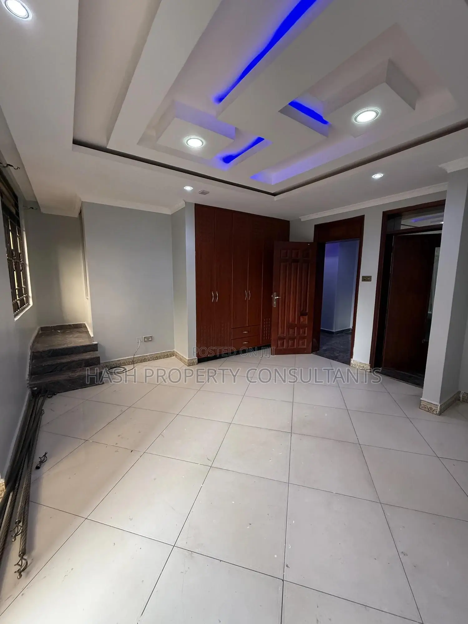 3bdrm Apartment in Muyenga, Central Division for rent