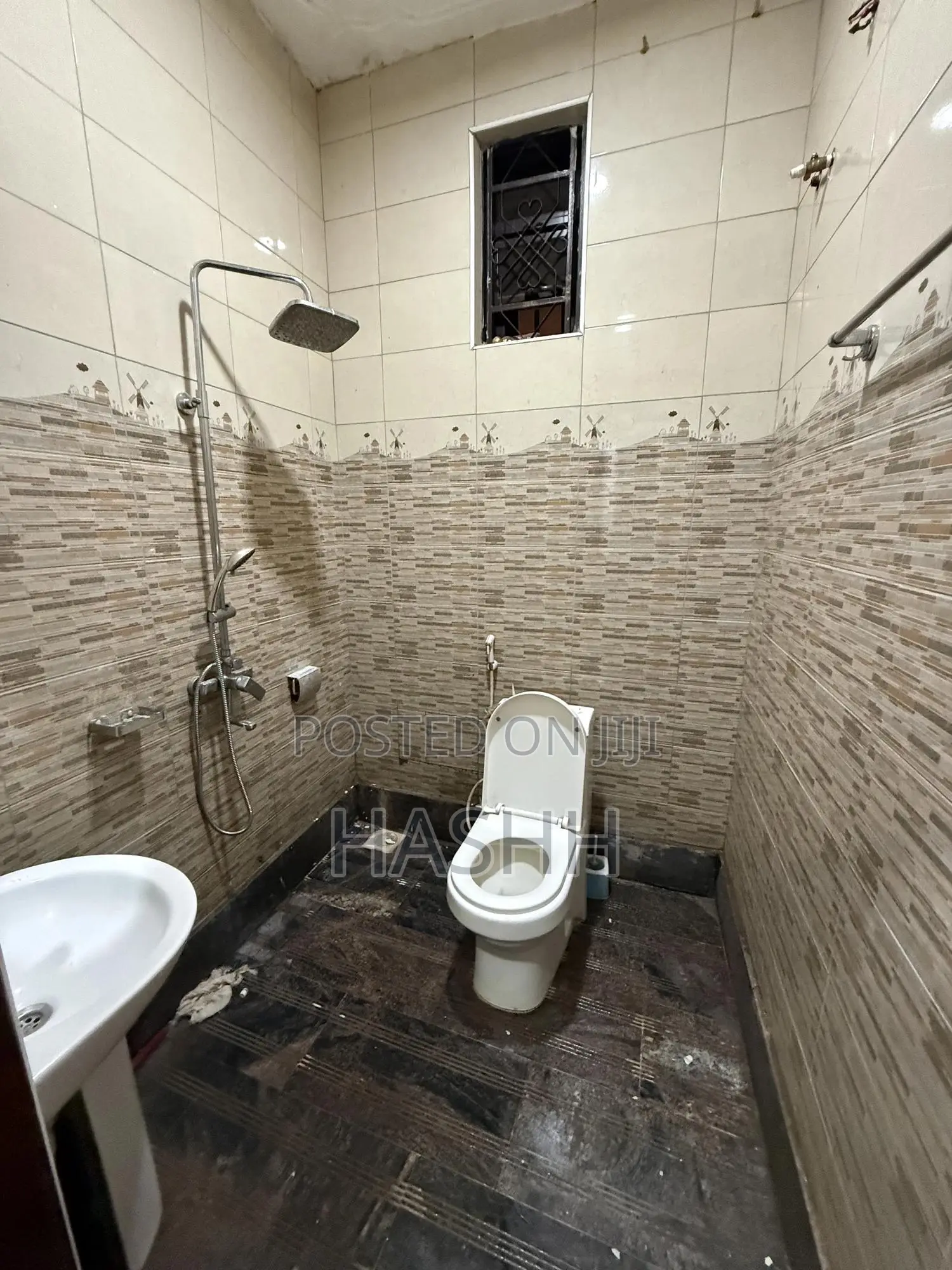 3bdrm Apartment in Muyenga, Central Division for rent