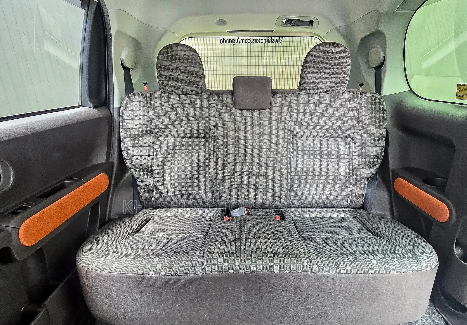 Toyota Porte 2012 Beige