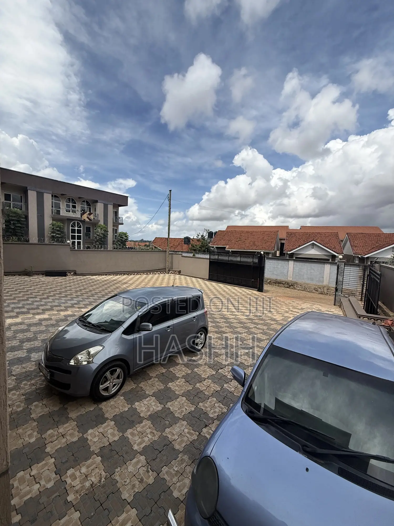 1bdrm Apartment in Muyenga, Central Division for rent