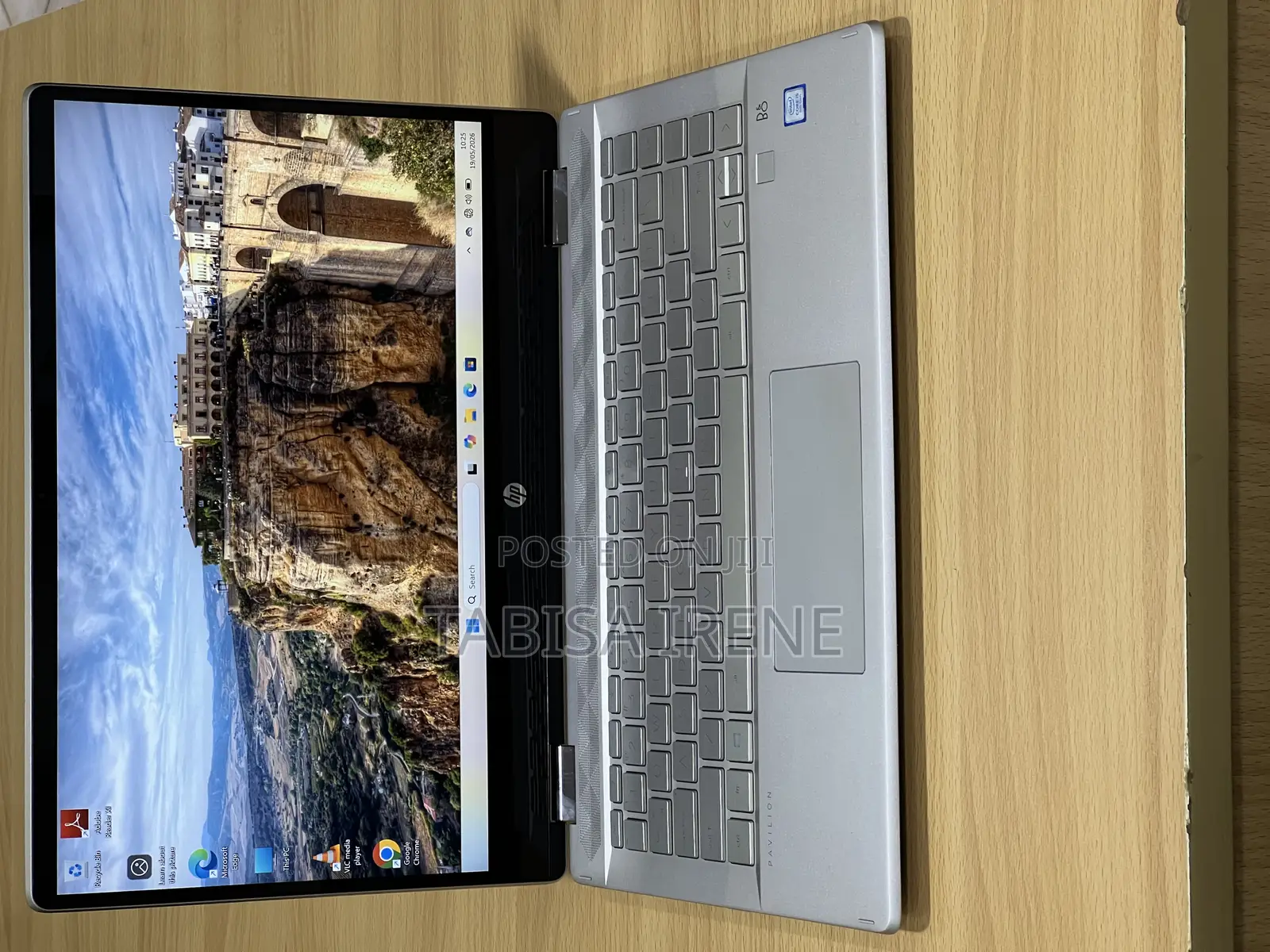 New Laptop HP Pavilion x360 8GB Intel Core i5 SSD 256GB