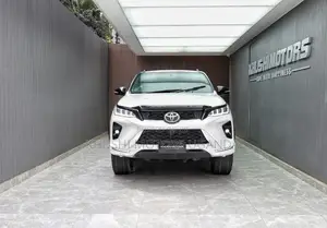 Toyota Fortuner 2015 White