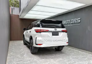Toyota Fortuner 2015 White