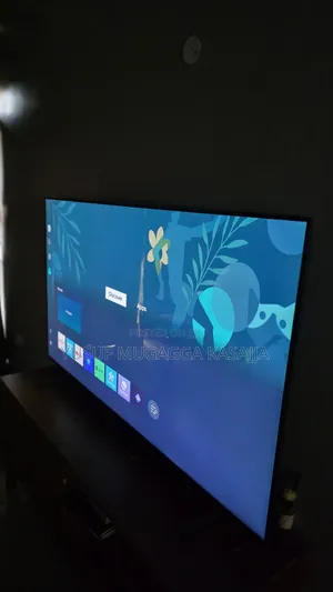 Samsung Du8000