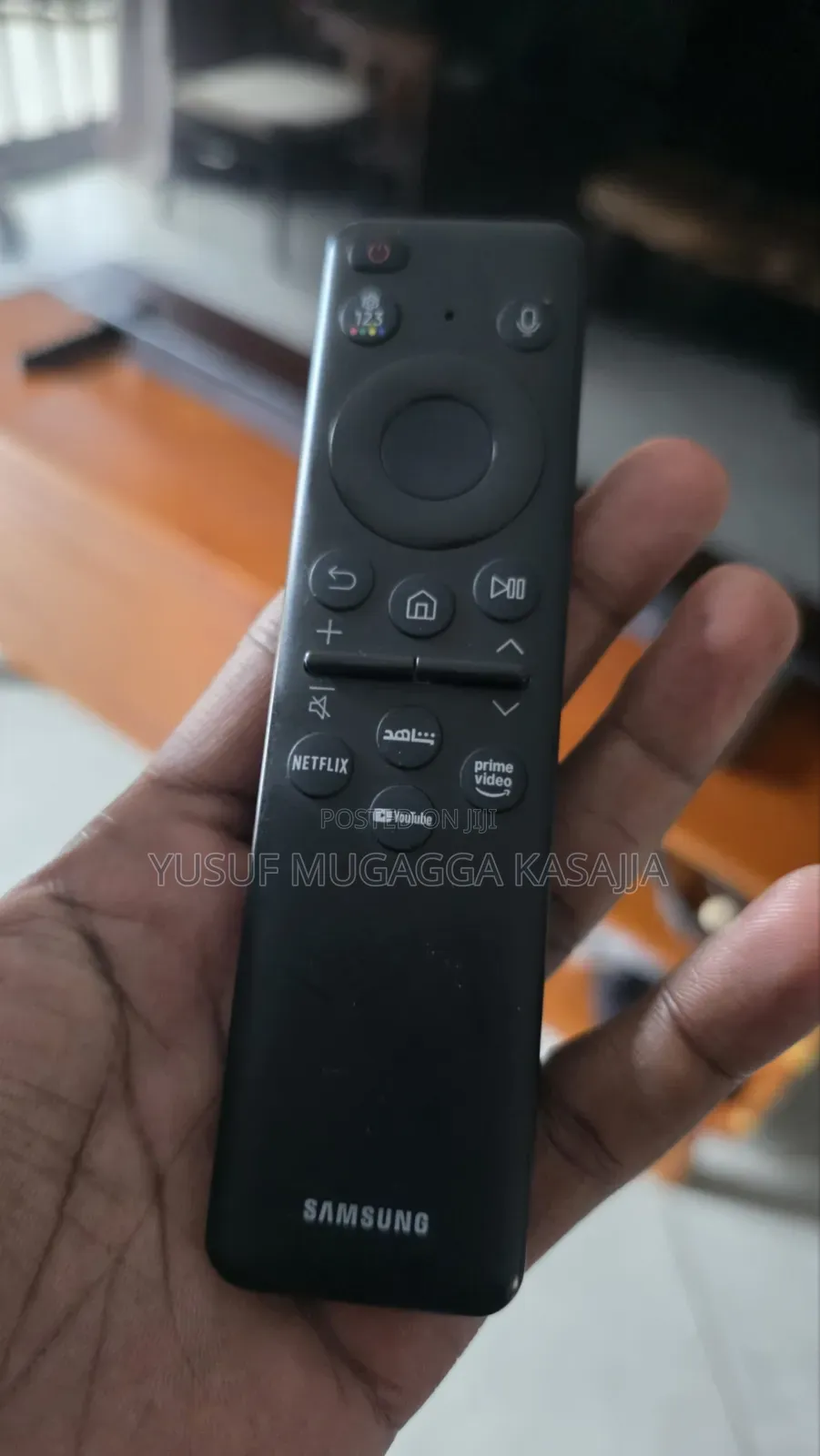 Samsung Du8000