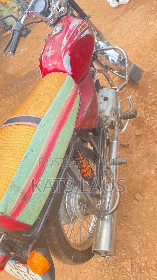 Bajaj Boxer 2023 Red