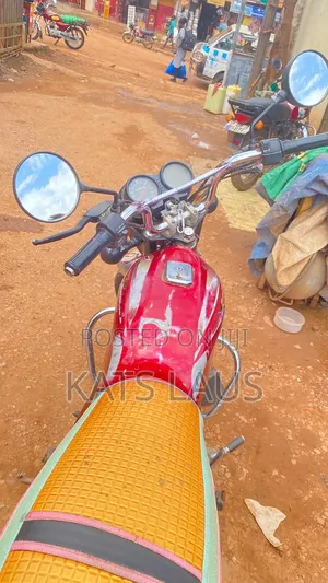 Bajaj Boxer 2023 Red