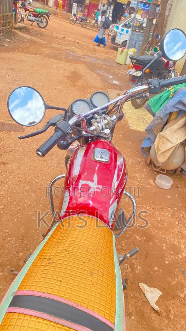 Bajaj Boxer 2023 Red