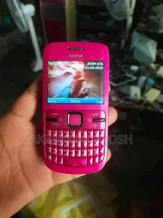 Nokia C3 Pink