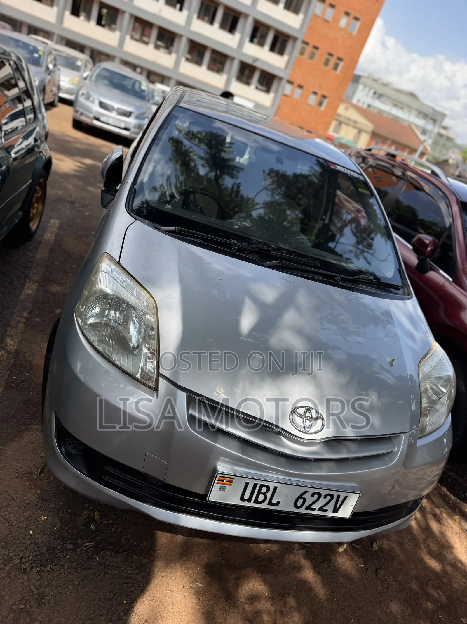 Toyota Passo Sette 1.5 FWD 2009 Silver