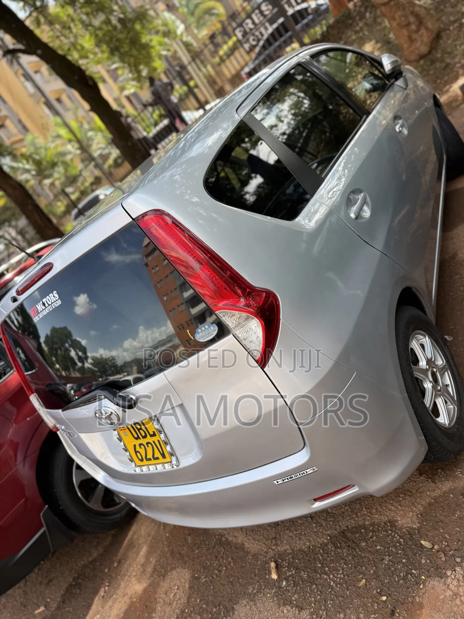 Toyota Passo Sette 1.5 FWD 2009 Silver