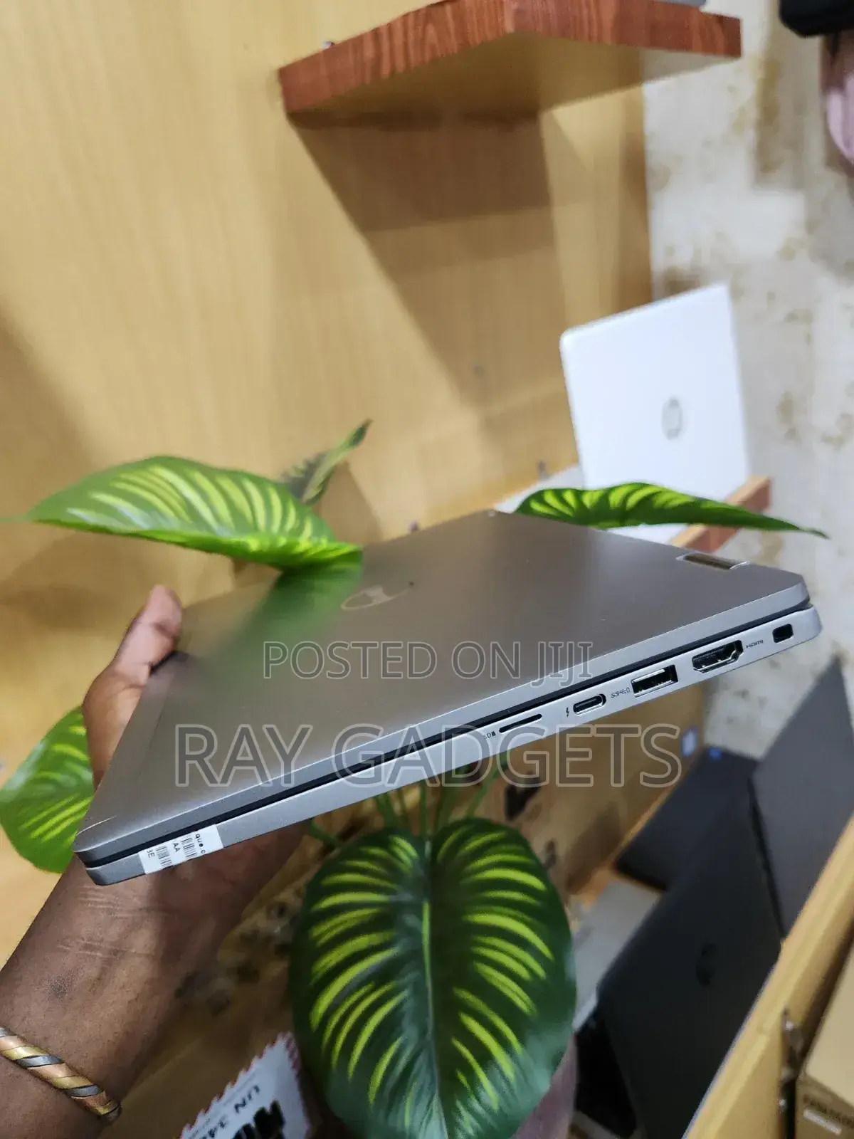 New Laptop Dell Latitude 7420 16GB Intel Core i7 SSD 512GB