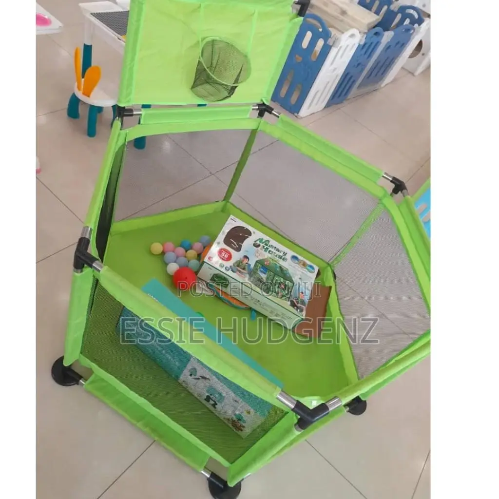 Baby Play Pen/Safety Fence With Play Balls