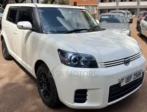 Toyota Corolla Rumion 2008 White