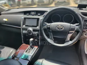 Toyota Mark X 2.5 AWD 2012 White