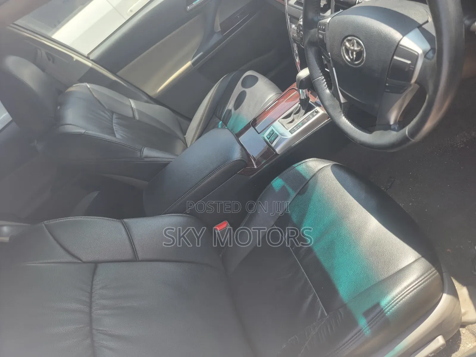 Toyota Mark X 2.5 AWD 2012 White
