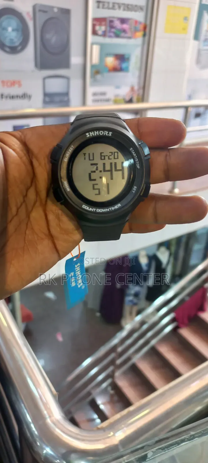 Shhors Watch in Black