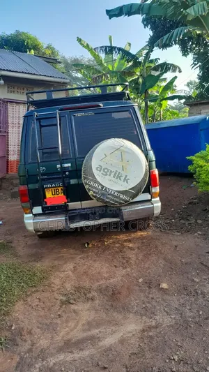 Toyota Land Cruiser Prado 1996 Black